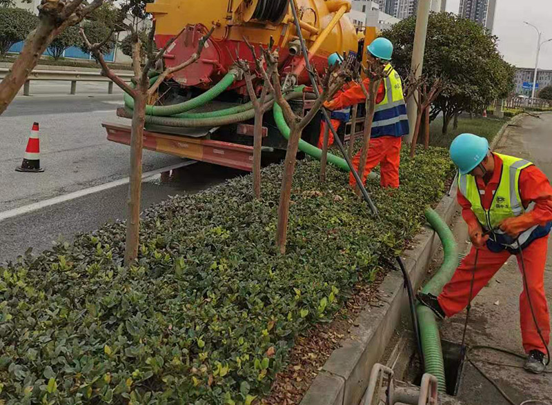 伊吾市政管道清淤